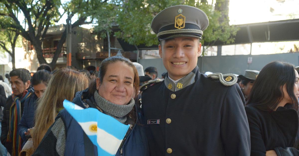 JURAMENTO DE LOS CADETES DE POLICIacuteA