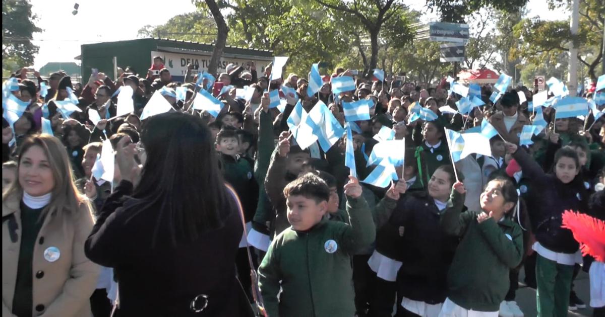 Alumnos de 4ordm grado realizaron la Promesa de Lealtad a la Bandera