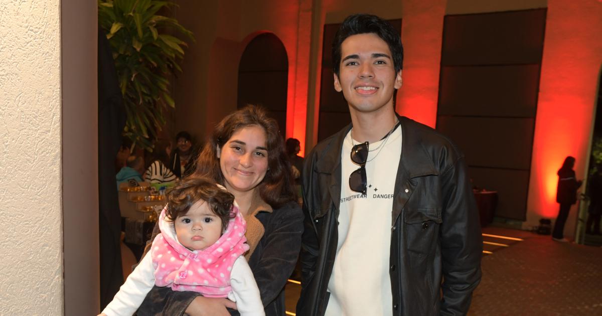 UNA GRAN NOCHE DE TERROR Y FANTASIacuteA