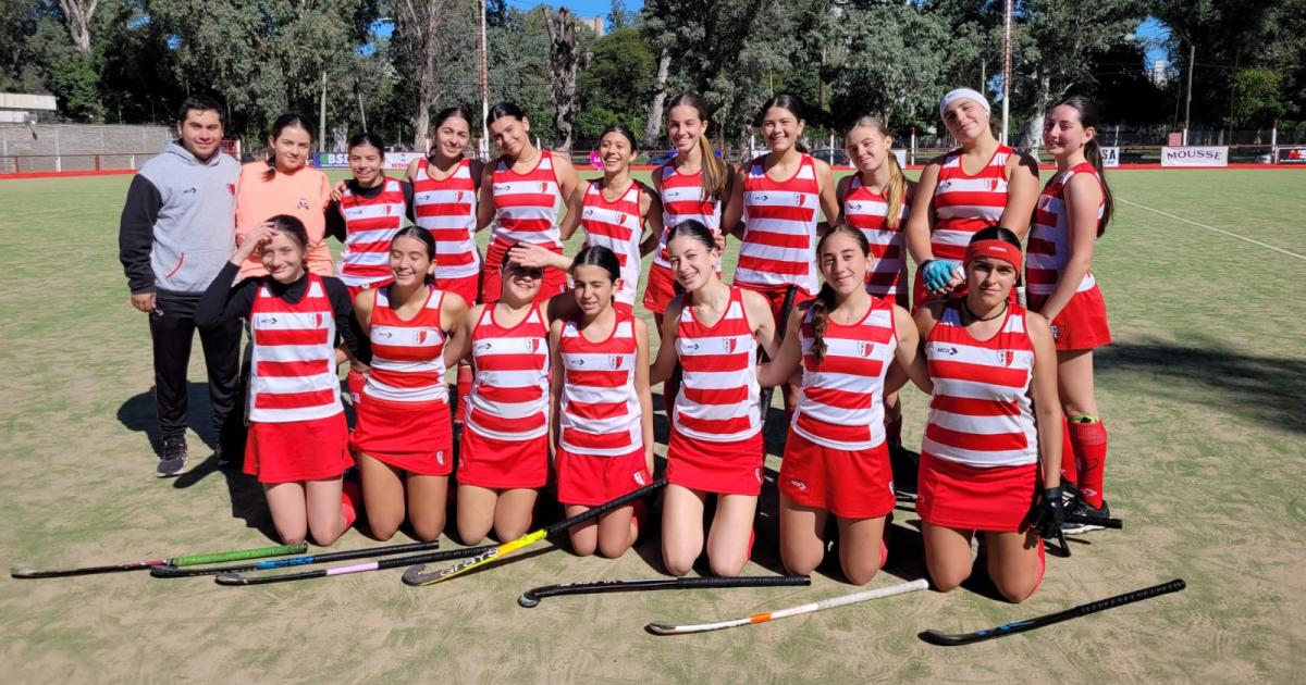 La Seacuteptima Divisioacuten Blanca de Lawn Tennis goleoacute 4 a 1 y es semifinalista