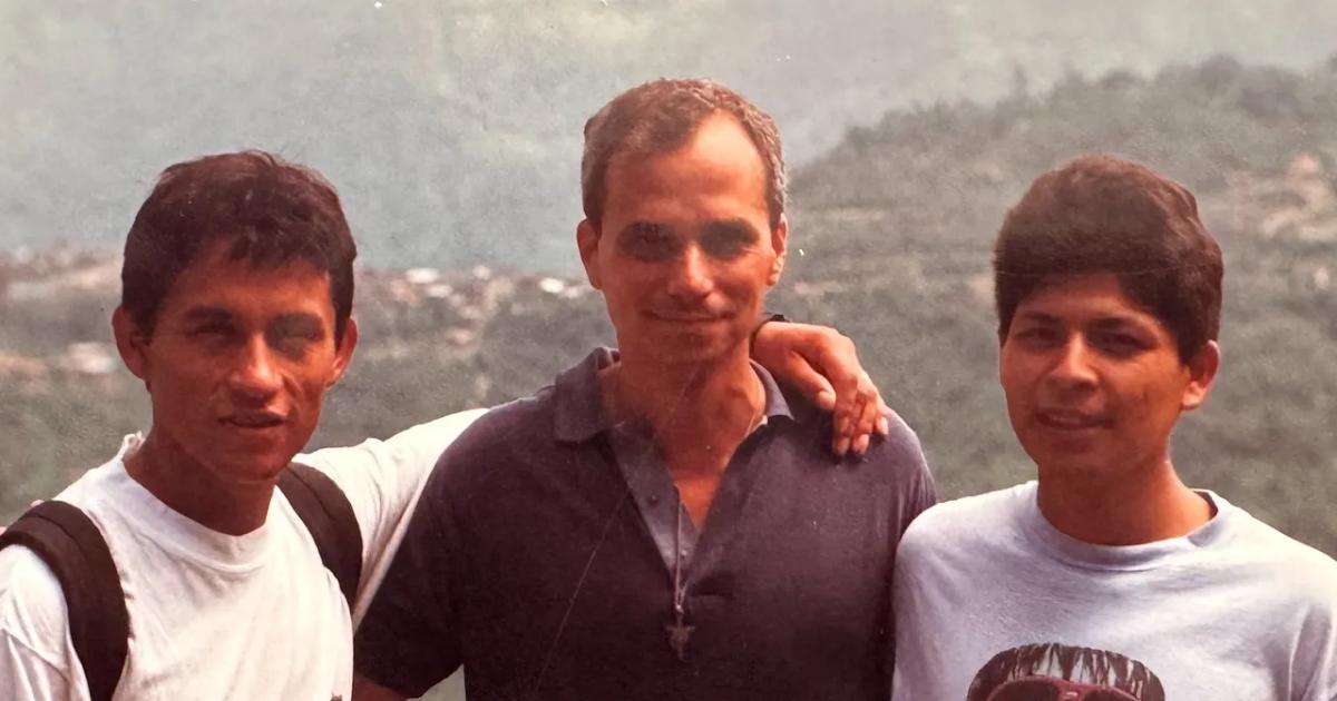 VIDEO DOCUMENTAL  Desde las calles de Peruacute al Vaticano- la historia nunca contada de Leoacuten XIV