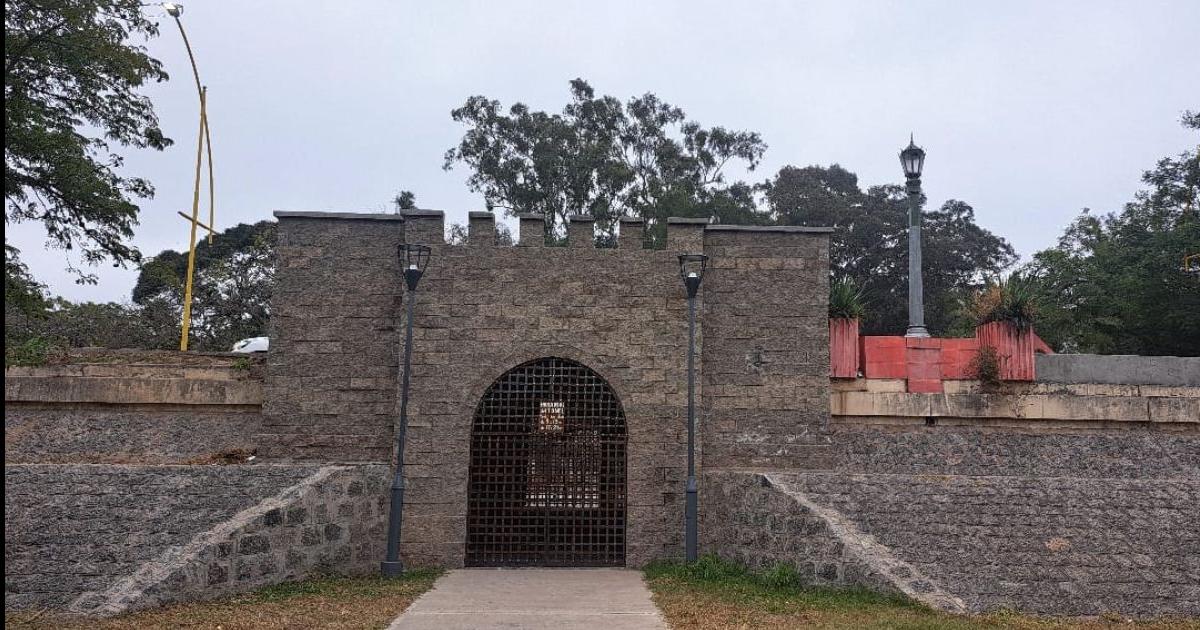 Al parecer los vehículos de gran porte que circulan por la zona generaron el hundimiento del tnel