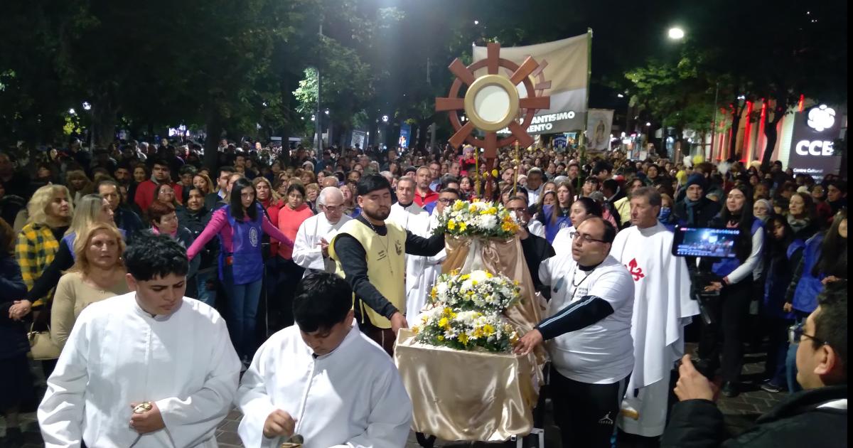 Corpus Christi- la Eucaristiacutea fuente y cumbre de esperanza para la comunidad catoacutelica