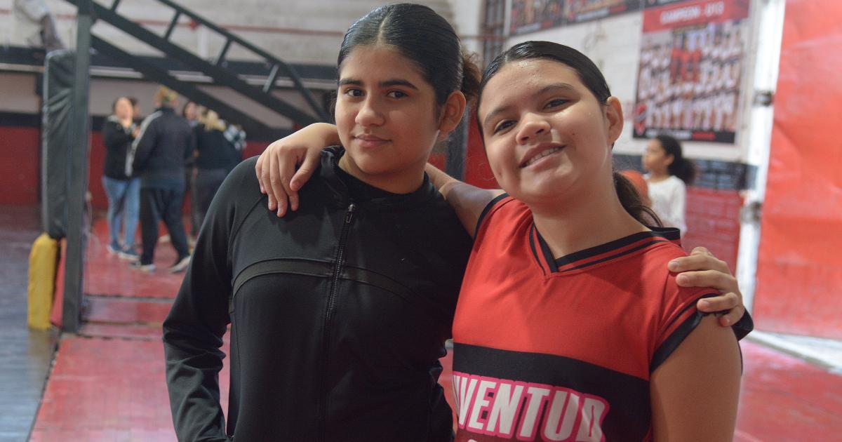 BAacuteSQUET Y AMISTAD EN EL CLUB JUVENTUD