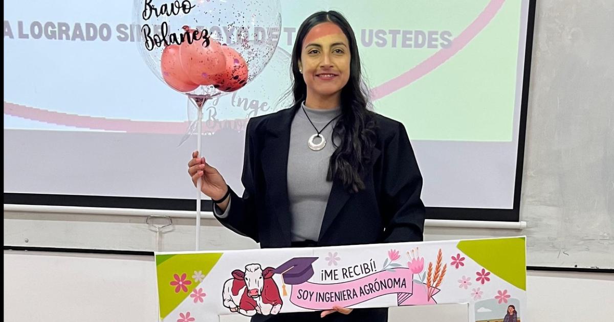 DEFENSA DE LA TESIS Se realizó este jueves Fue motivo desde el principio hasta el fin