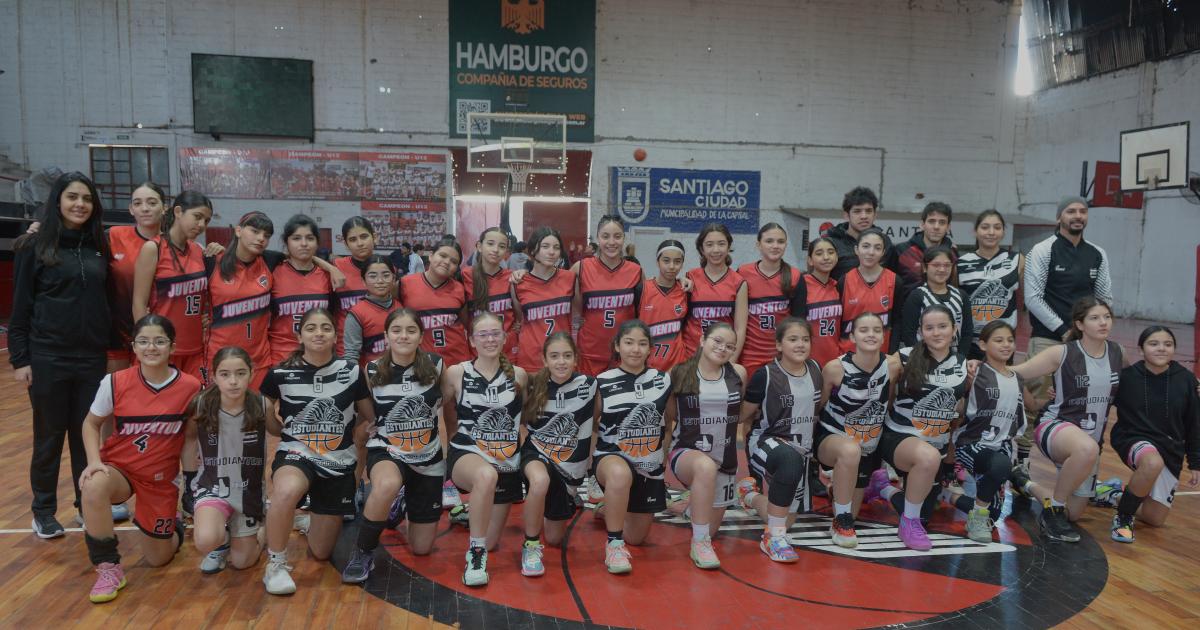 BAacuteSQUET Y AMISTAD EN EL CLUB JUVENTUD