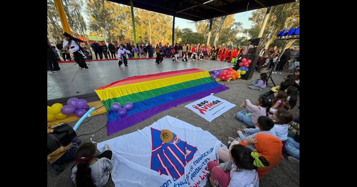 Las Termas- la comuna acompañó a la nueva Marcha del Orgullo
