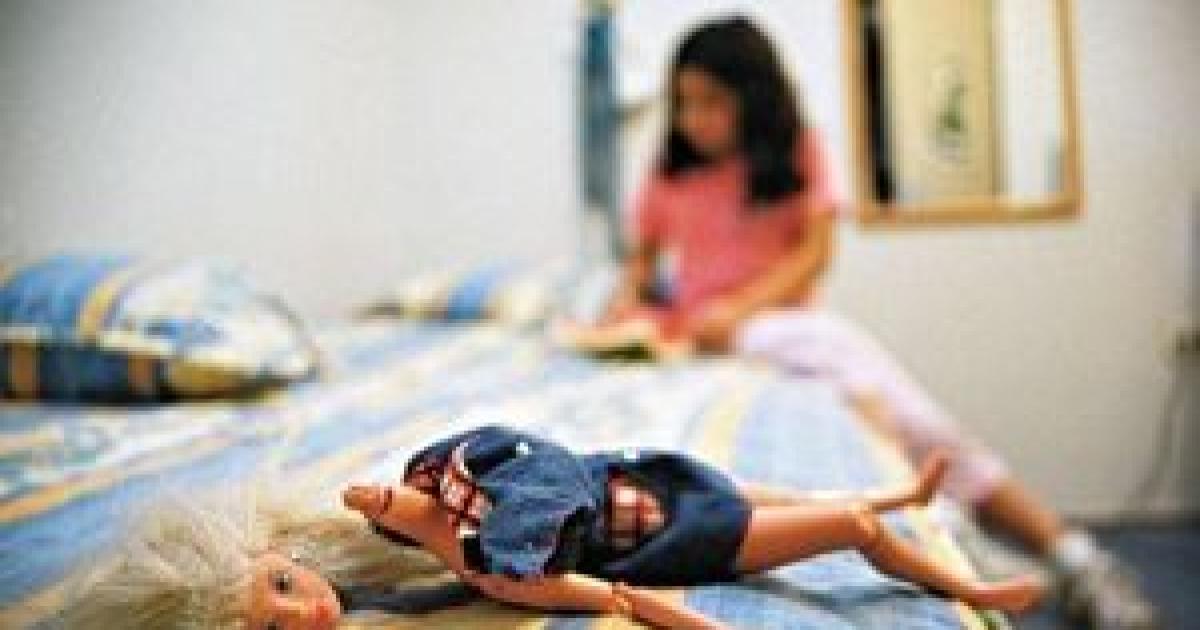 Denuncian que una adolescente fue abusada por su abuelo y su tiacuteo