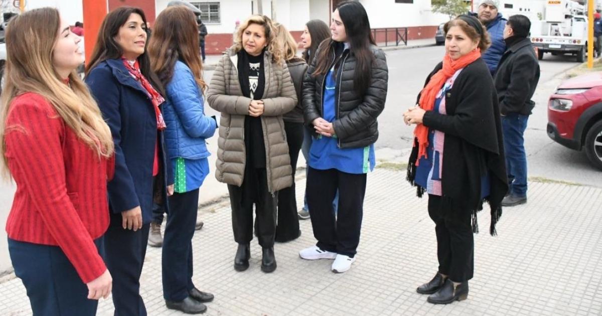 Fuentes habilitoacute nuevos semaacuteforos en la esquina de Libertad y Sebastiaacuten Aacutebalos