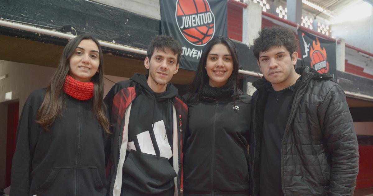 BAacuteSQUET Y AMISTAD EN EL CLUB JUVENTUD
