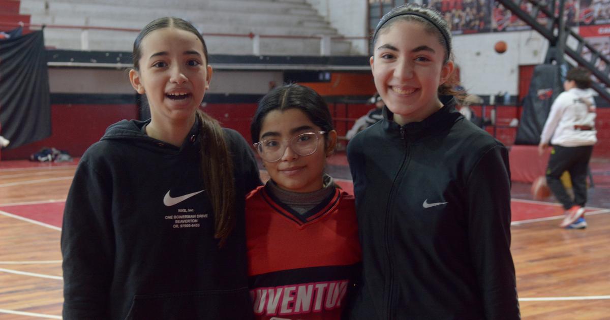 BAacuteSQUET Y AMISTAD EN EL CLUB JUVENTUD