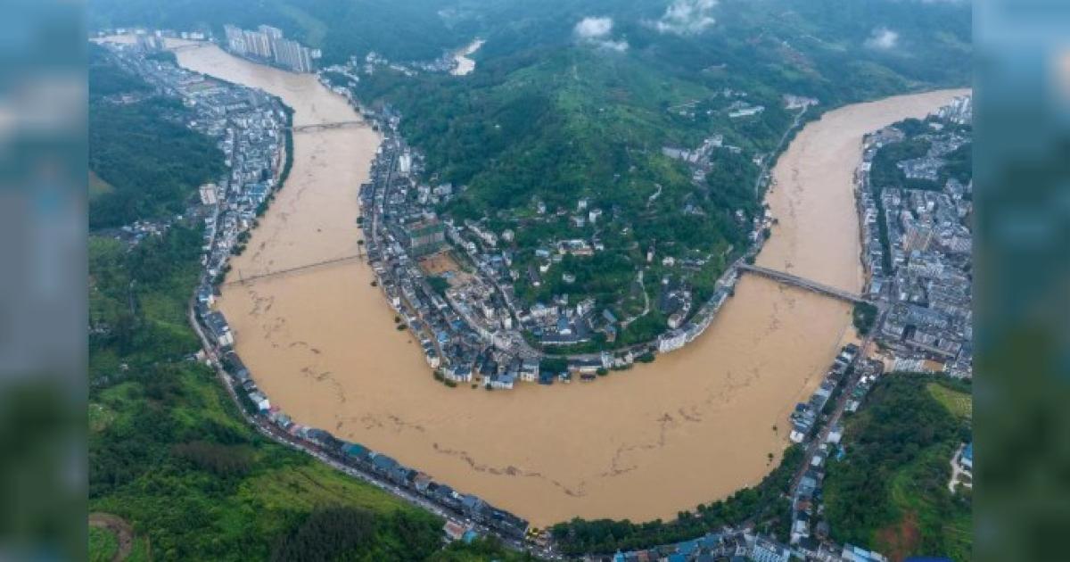 Evacuaciones masivas por graves inundaciones en el suroeste de China