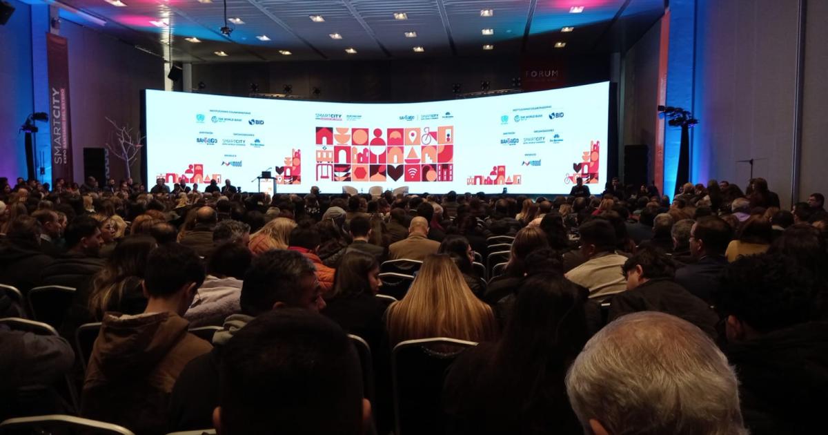 Santiago do Rego realizoacute la apertura de la Expo Smart City - El futuro se proyecta desde acaacute 