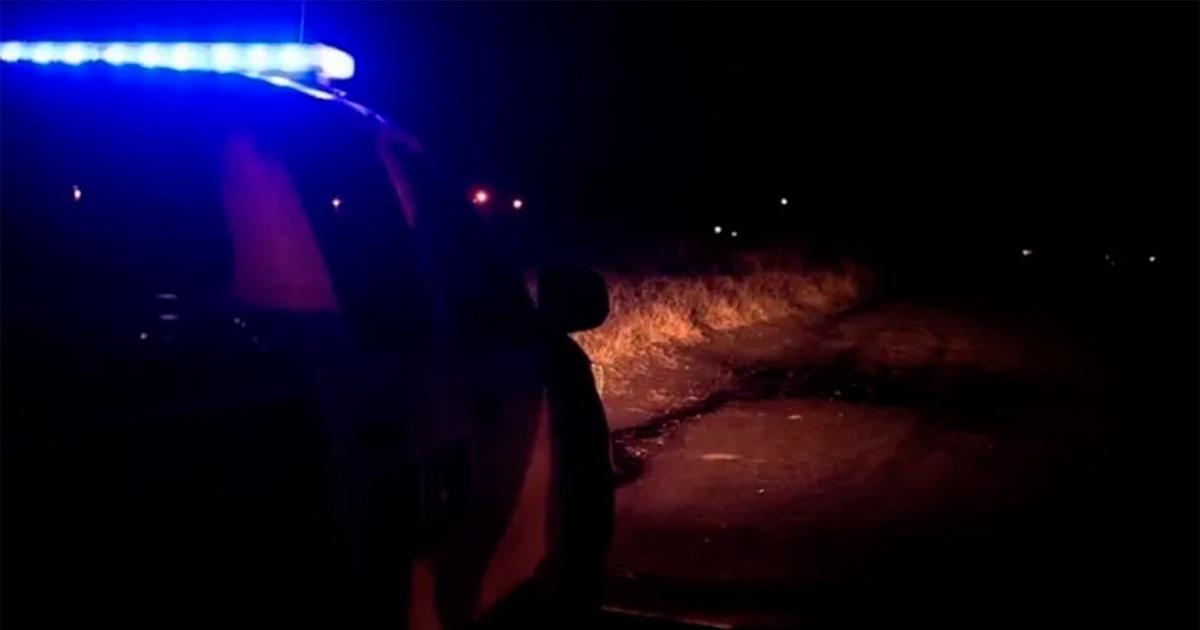 La policía inició una persecución para capturar al joven que estaba armado