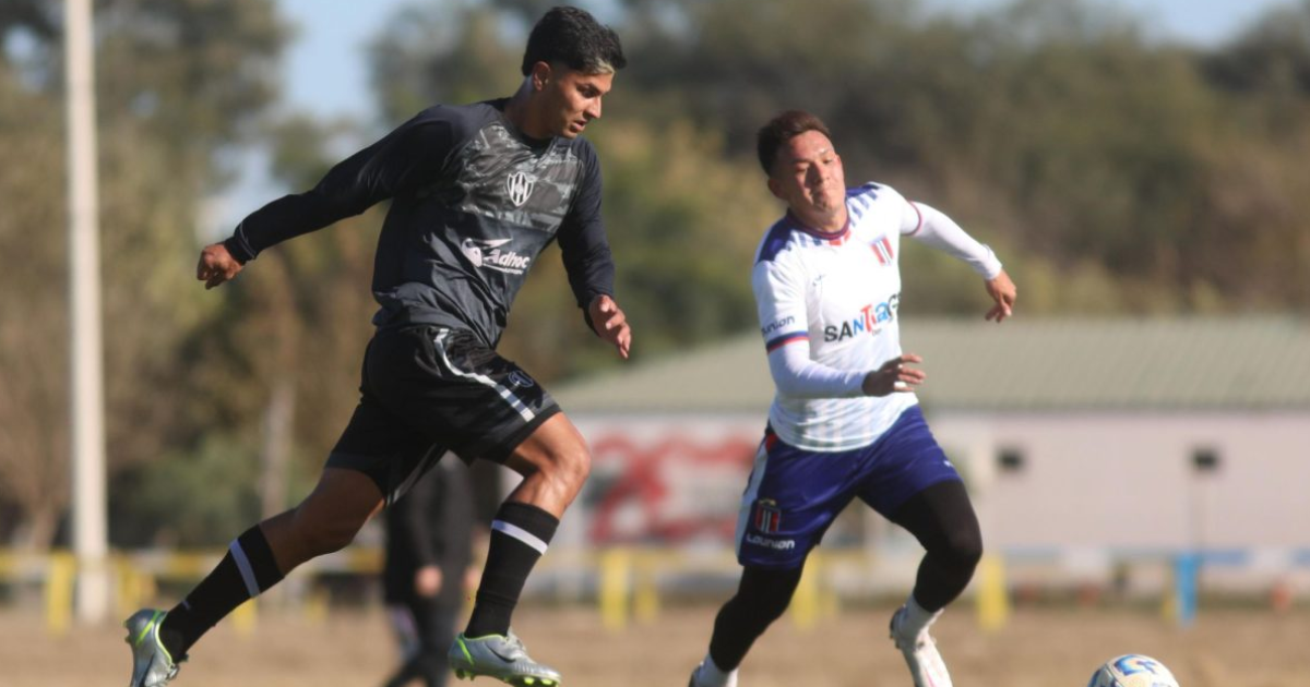 Central Córdoba inició su preparación con un amistoso frente a Unión Santiago