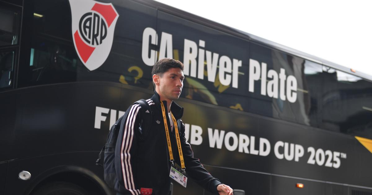 Gallardo con equipo listo para jugar con Inter