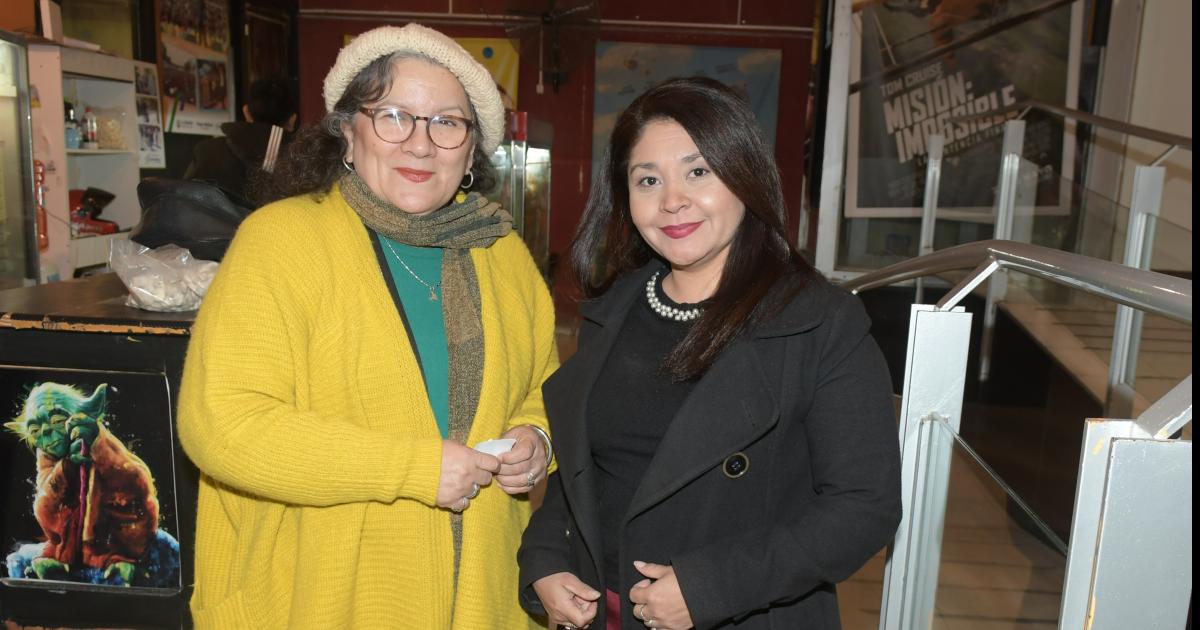 POESIacuteA ABIERTA REBELDIacuteA Y LIBERTAD