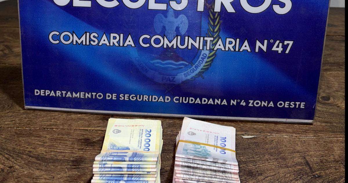 Le sacoacute 3 millones a su madre para darle a su novio endeudado