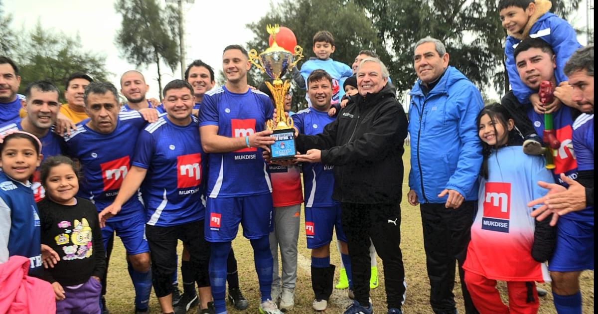 Corralón Mukdise gritó campeón
