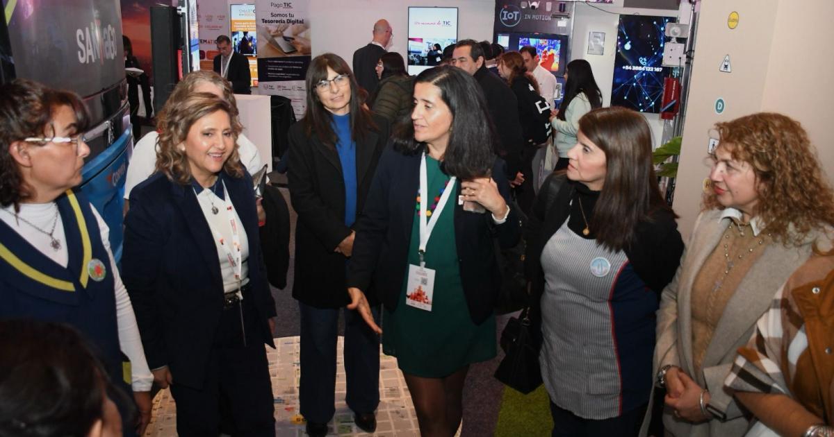 Especialista chilena destacoacute el programa computacional y roboacutetica de los jardines de infantes 