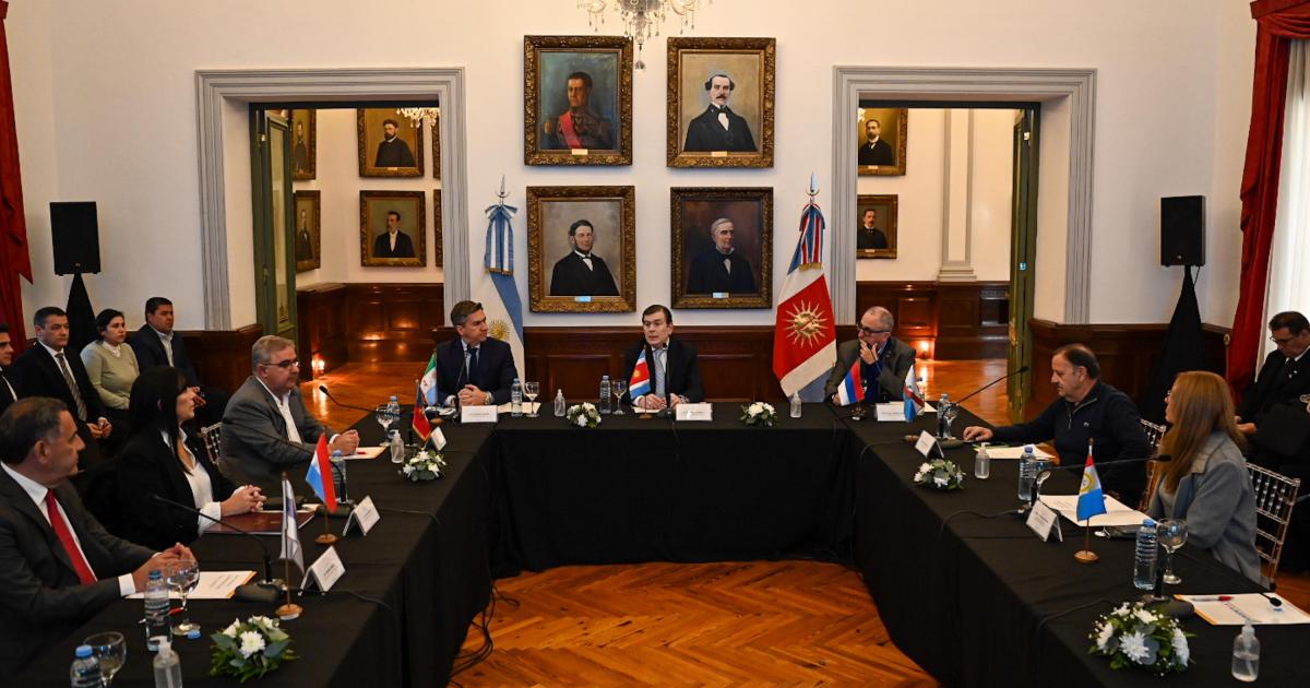  El gobernador Zamora recibió a sus pares y ministros de provincias del Norte y del Litoral