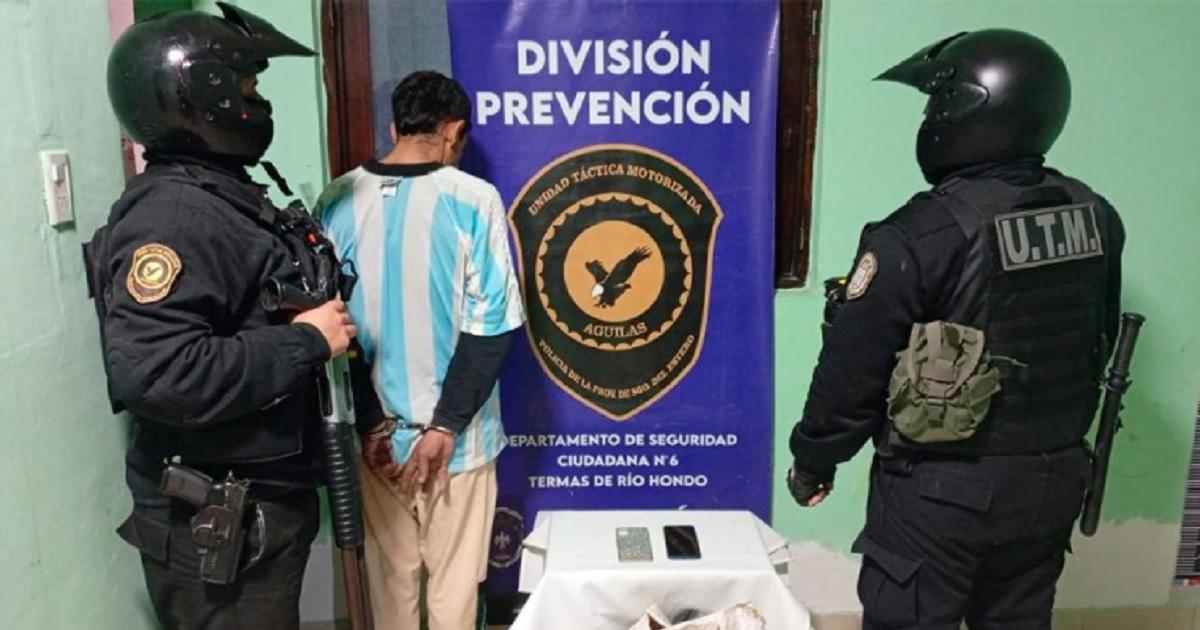 Las Termas- Roboacute en un local comercial un celular y fue detenido