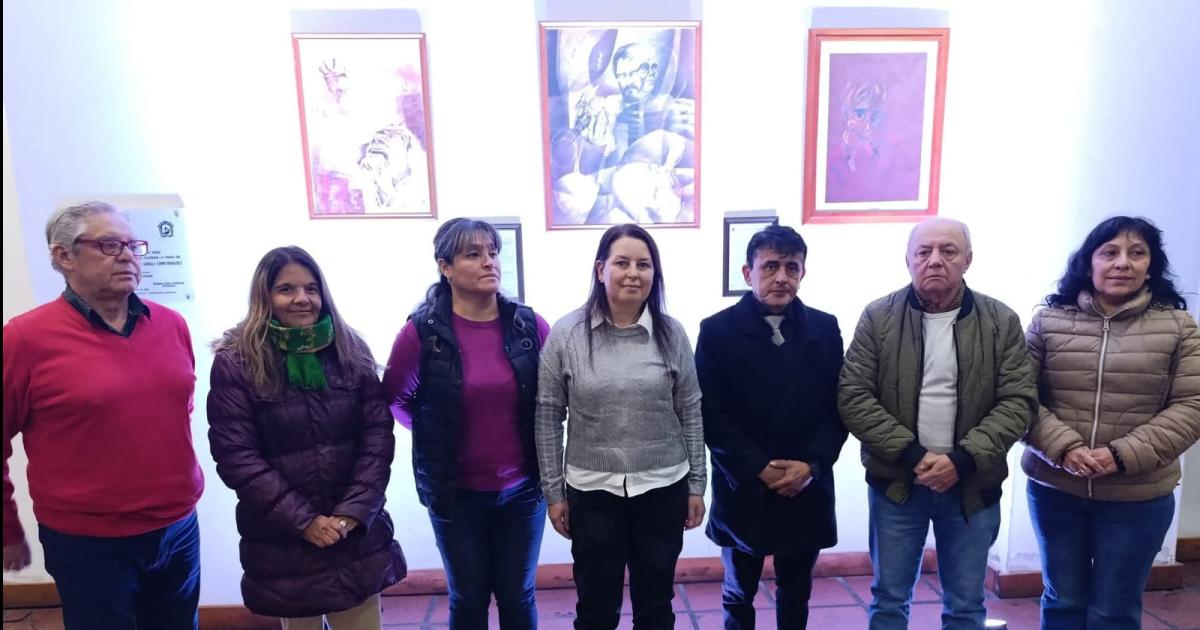 Obras de Rauacutel Ibarra ya estaacuten en el Cabildo antildeatuyense