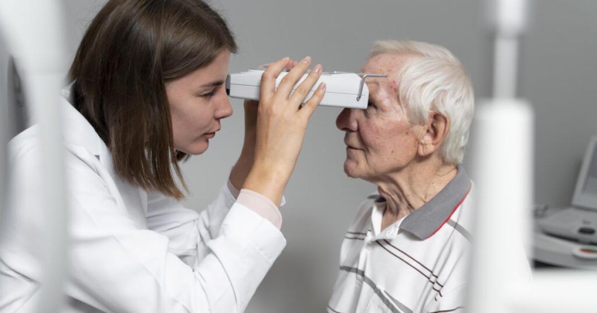 A partir de los 60 antildeos se sufren caiacutedas por problemas de visioacuten