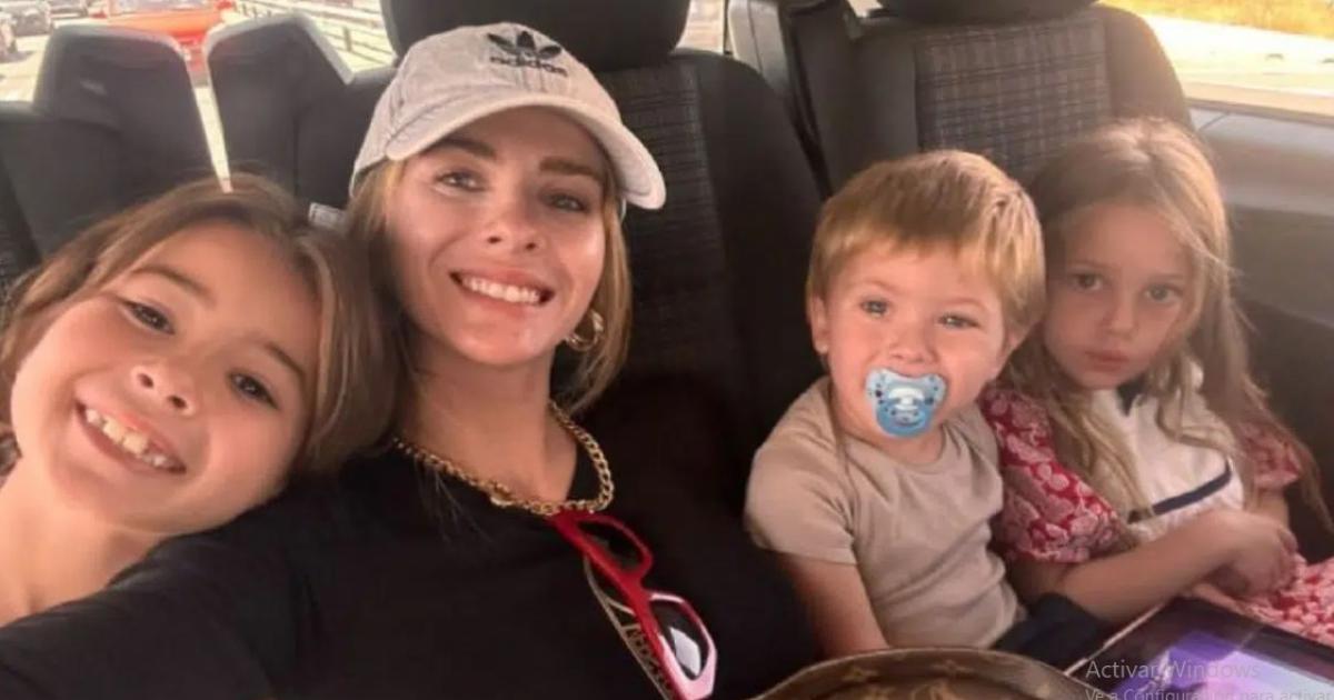 China Surez y sus tres hijos