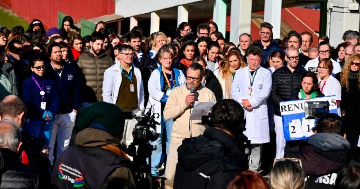 Sigue la tensión en el Garrahan