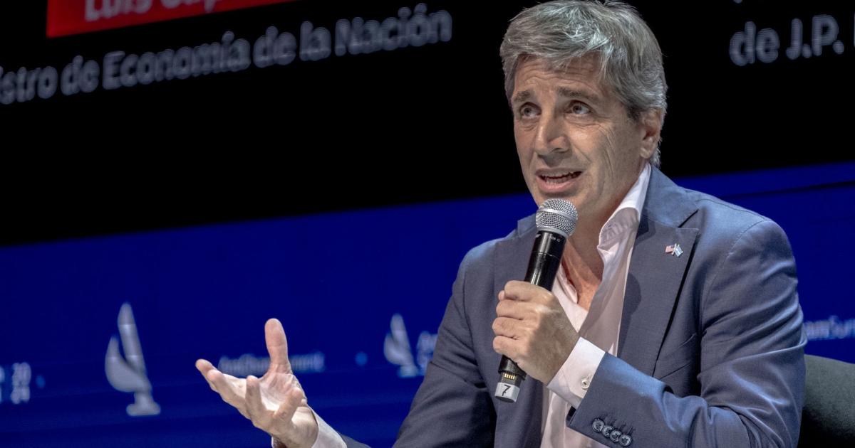 Caputo aseguró que el tipo de cambio es atractivo y descartó devaluar