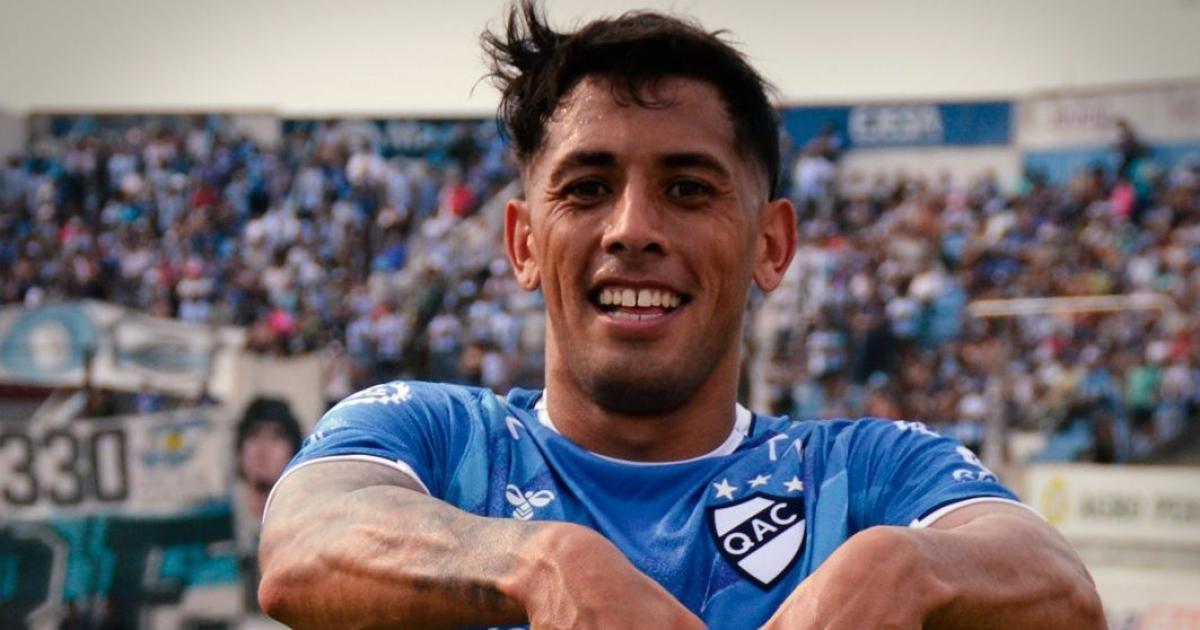 Pese a estar inhibido San Lorenzo sumoacute a Allende