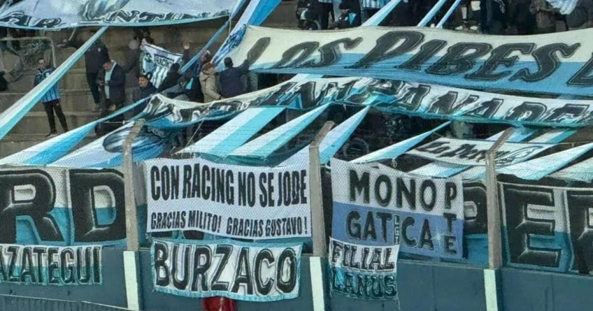  La hinchada de Racing explotó contra Salas en San Luis