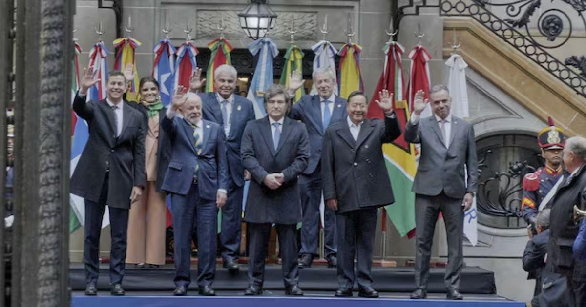 Milei encabeza la Cumbre del Mercosur en Buenos Aires