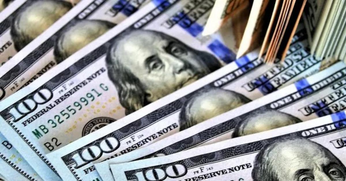 El doacutelar oficial volvioacute a subir y registra una suba de 78-en-porciento- en nueve ruedas