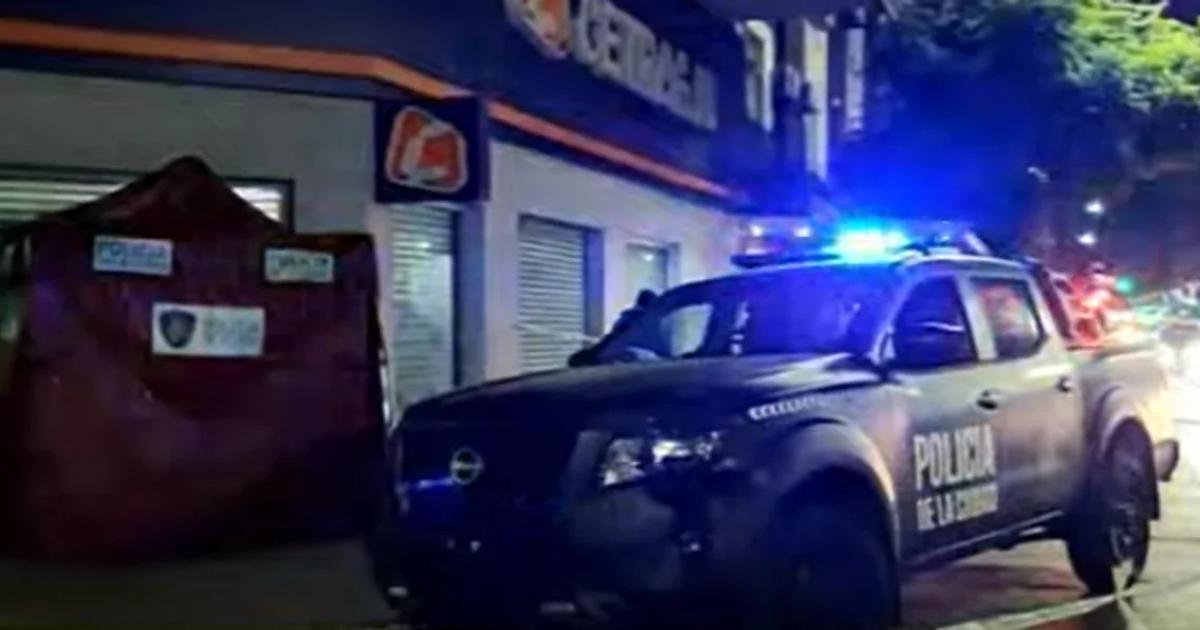 De terror- investigan la muerte de un hombre que aparecioacute apuntildealado en la viacutea puacuteblica y detienen a su pareja