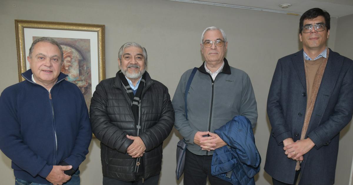 CHARLA SOBRE INMIGRANTES 