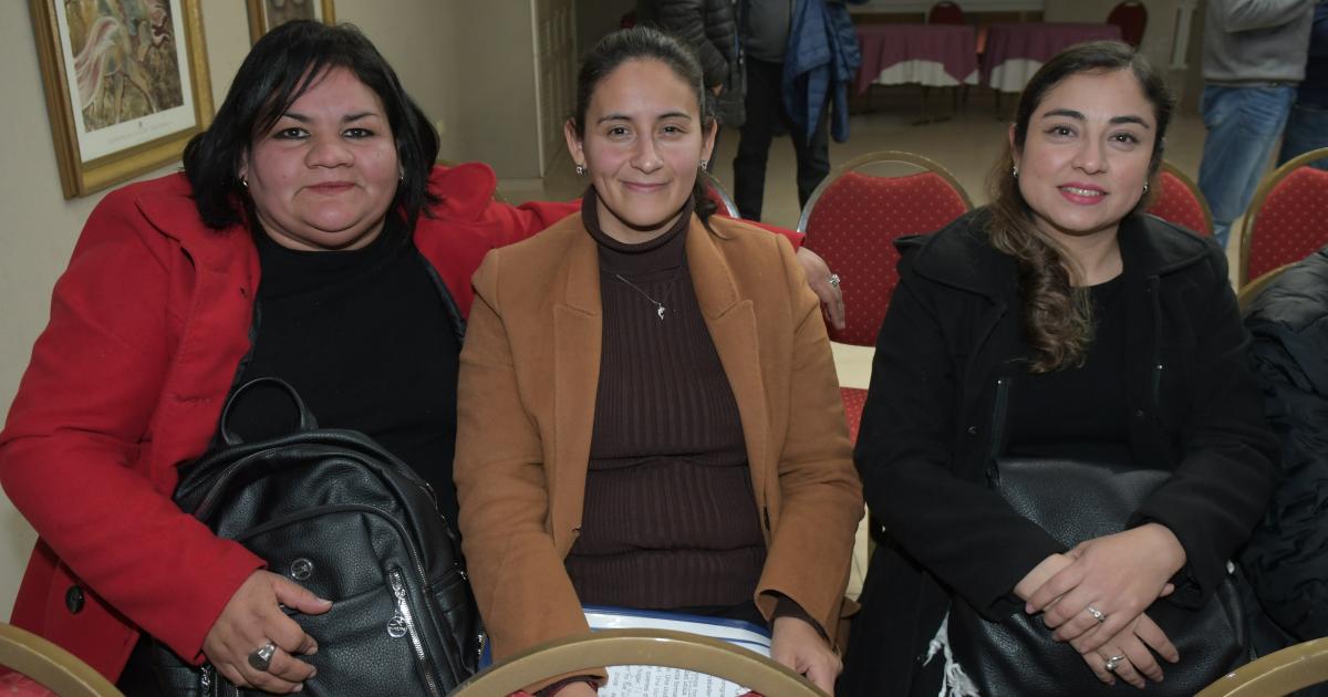 CHARLA SOBRE INMIGRANTES 