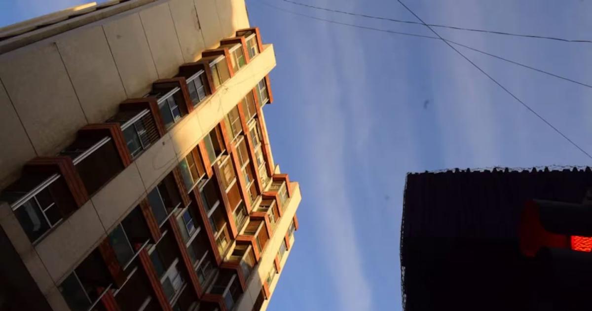 Hallaron un cadver dentro de un ropero- todo lo que se sabe