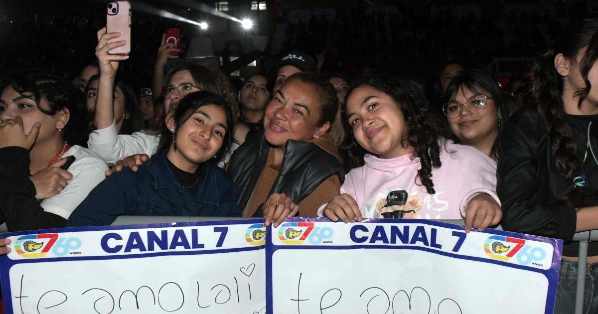 INOLVIDABLE SHOW DE LALI ESPOacuteSITO