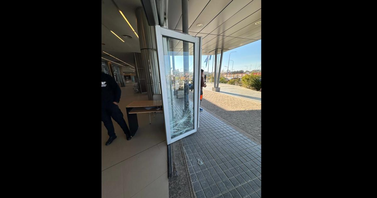 Muere una paciente en el CIS Termas y dolientes golpean al médico jefe de terapia intensiva