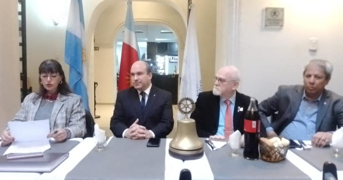 Asumieron las nuevas autoridades en el Rotary Club Santiago del Estero