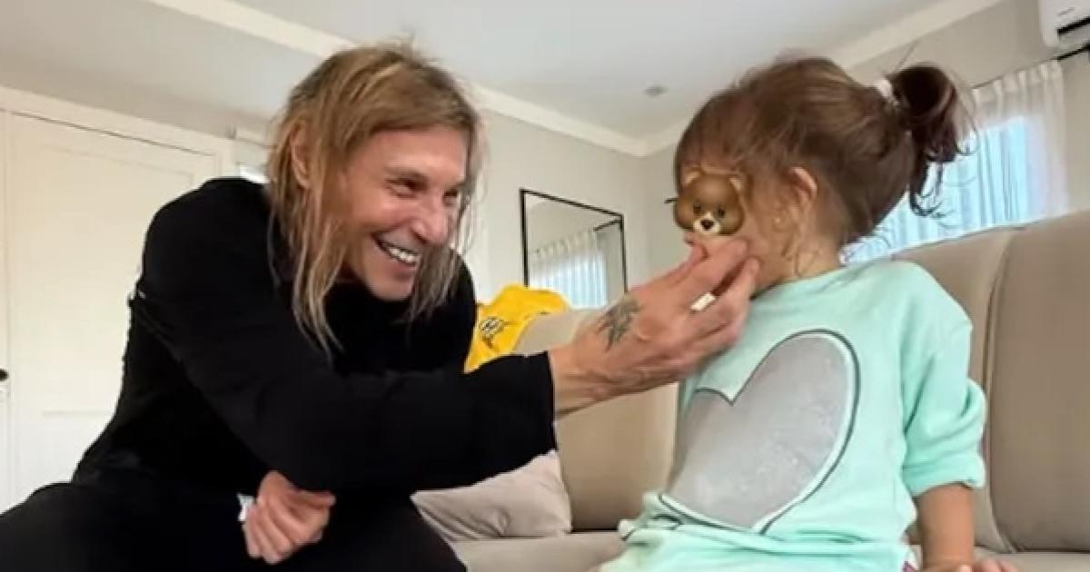 Tras la pelea con Nannis Claudio Caniggia se mostroacute con Aacutelex y su nieta