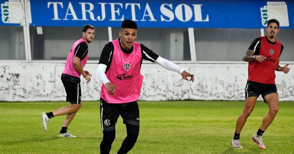 Central Coacuterdoba volvioacute al trabajo y ya piensa en el debut ante Aldosivi