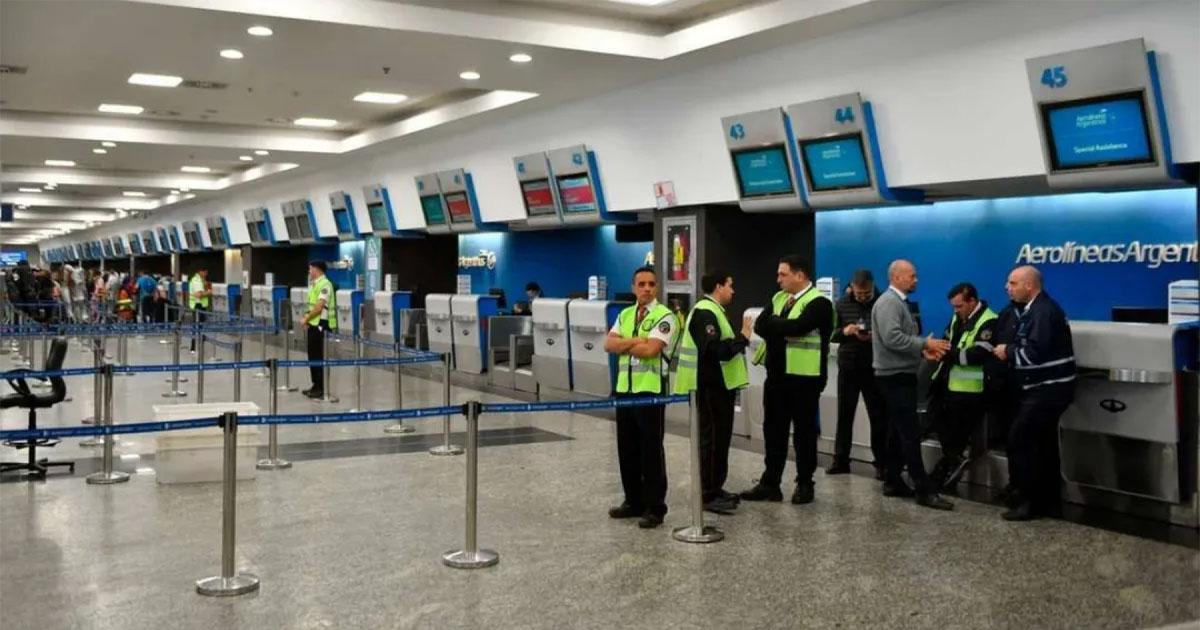 Controladores aeacutereos no llegoacute a un acuerdo con el Gobierno y ratificoacute el cronograma de paros