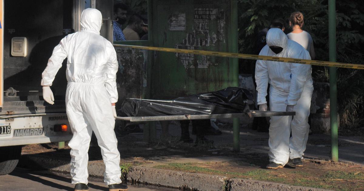 Hallan a un hombre muerto teniacutea lesiones en su rostro