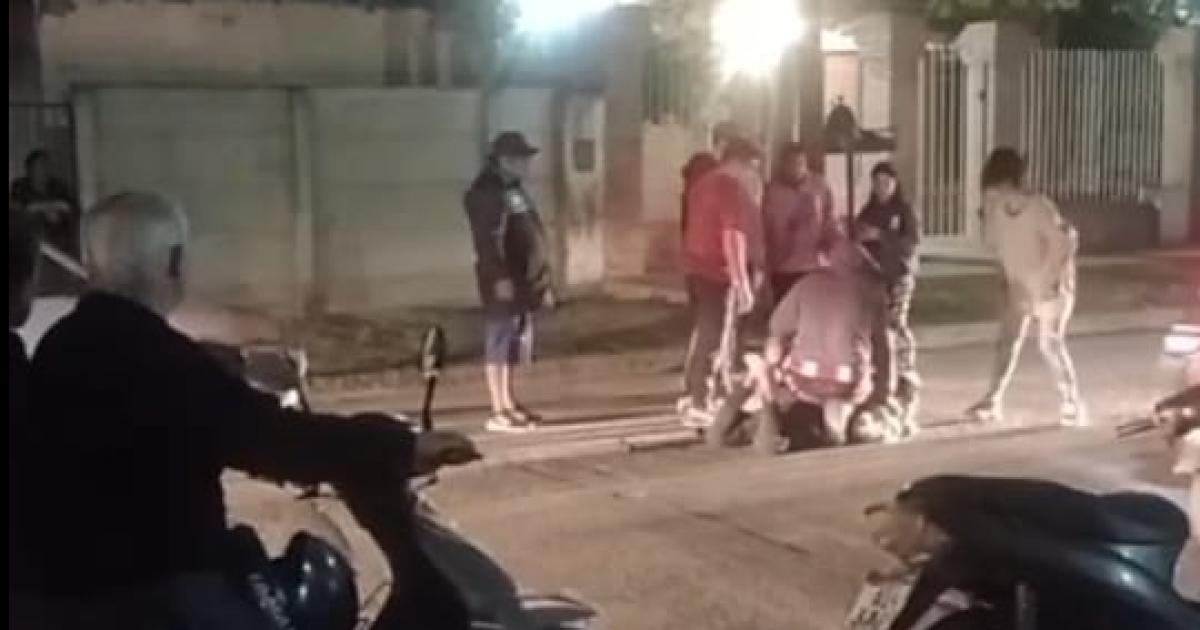 CONTRASENTIDO- Todo era perplejidad al cierre Abundaban preguntas sin respuestas efectivas y el herido lucía todo moreteado pero sin nimo de enrostrar culpa alguna