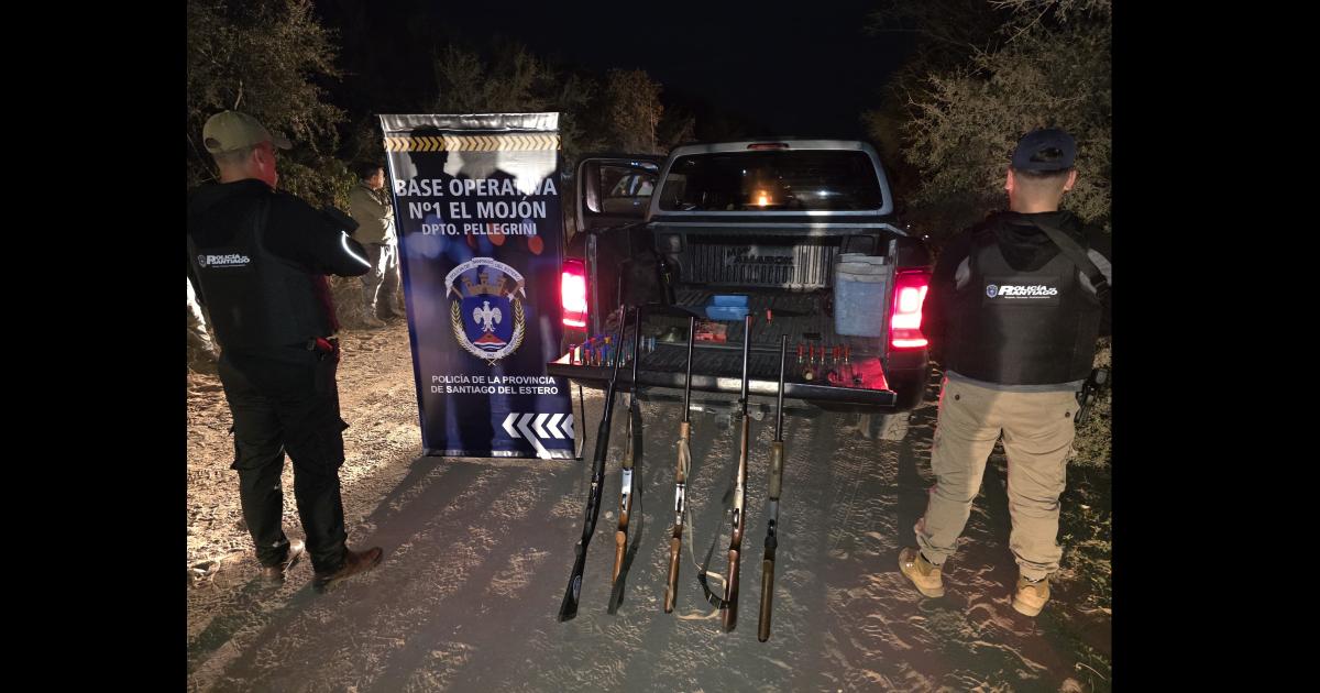 Patrullaje en el monte- interceptan camioneta tucumana cargada de armas en Santiago del Estero