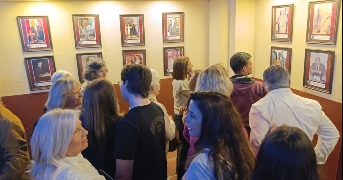 Se inauguroacute la Galeriacutea de Intendentes en el Cabildo Antildeatuyense