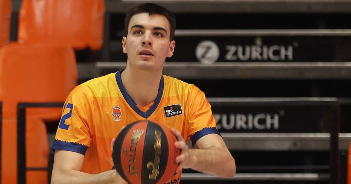 Gonzalo Bressan- Esta primera experiencia en el paiacutes me ilusiona